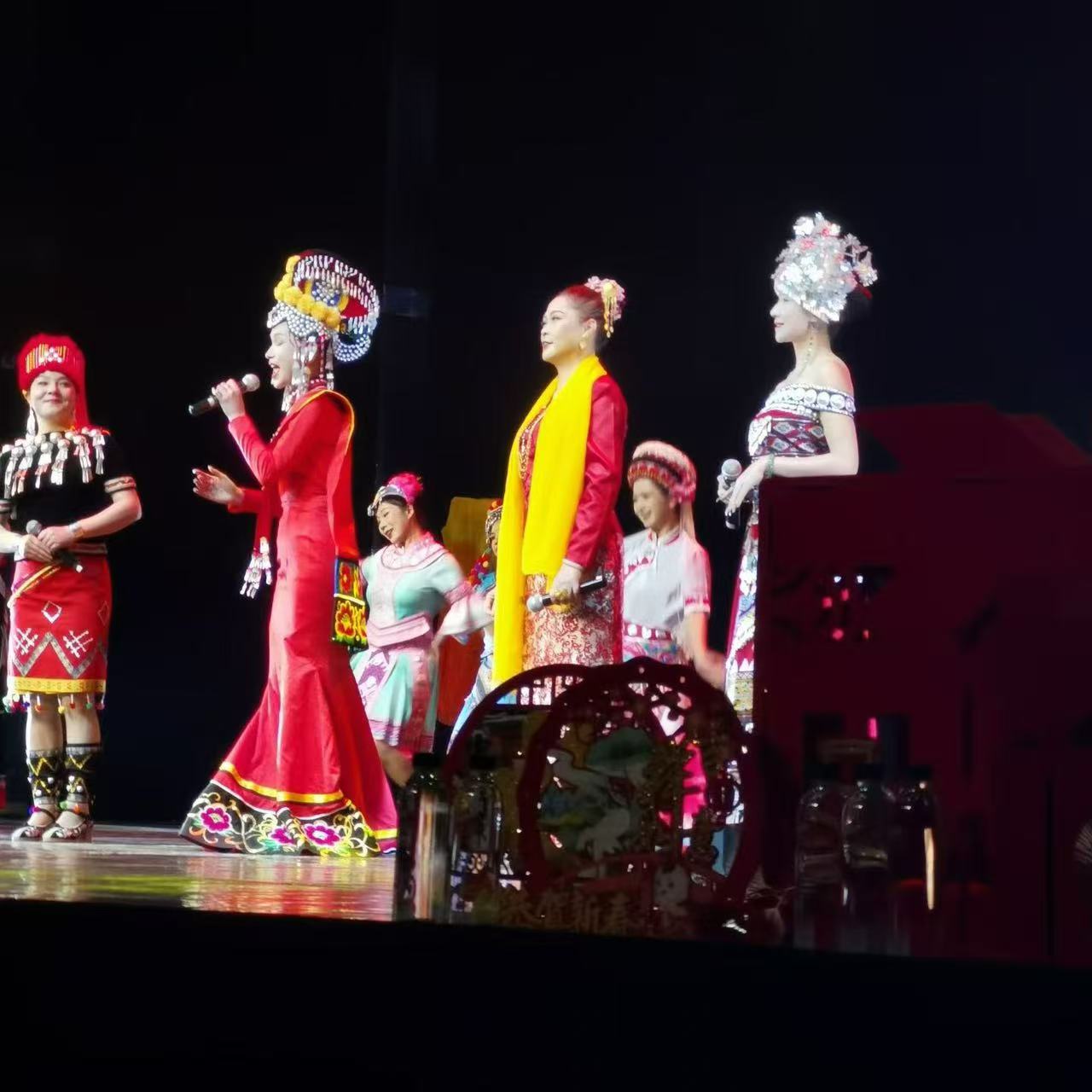 ����һ�ֽ����ϵ�������崺�����������Ž�֮��