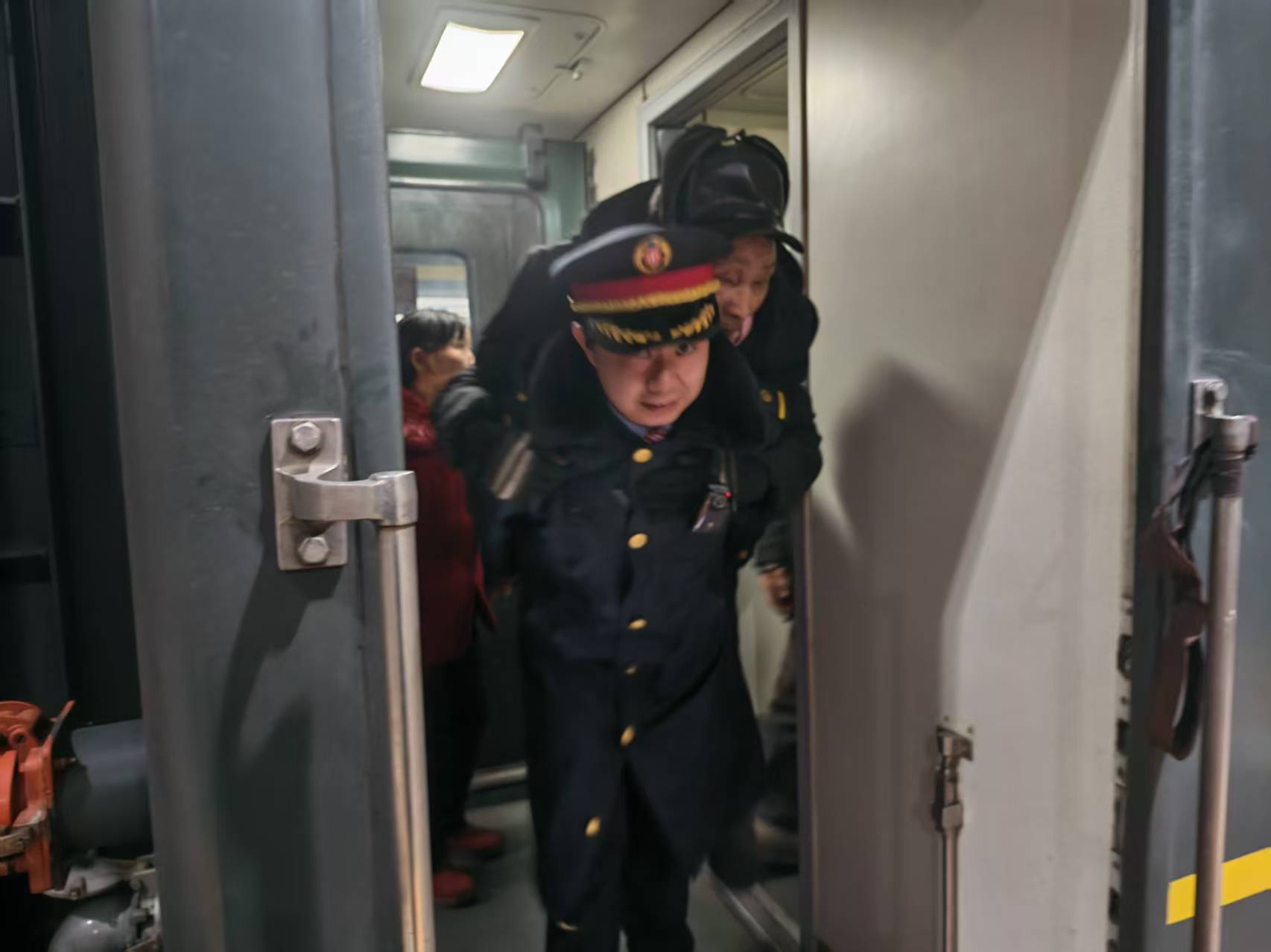 ��үү���ҵ������