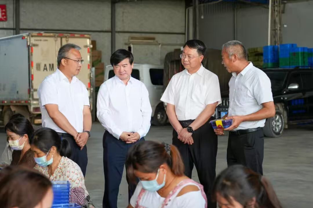 �������ʯ���ص���ʱǿ�����Բ�ҵ��