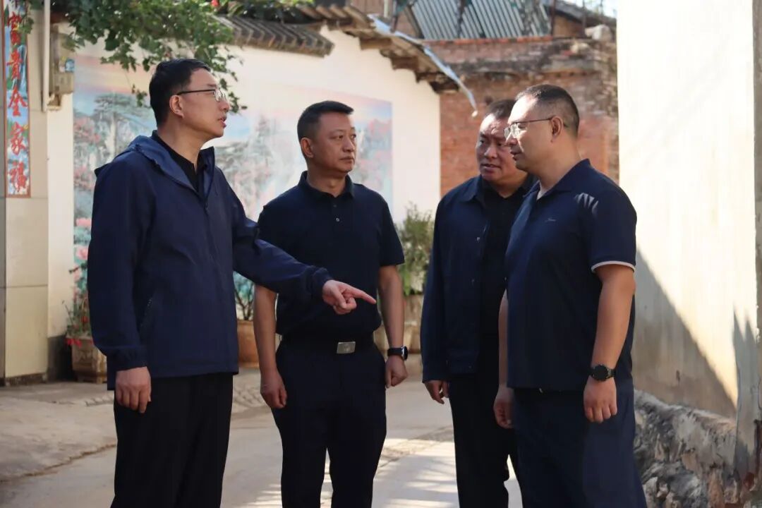 ��ί��Ҫ�쵼���������ֵ��ܶ�������
